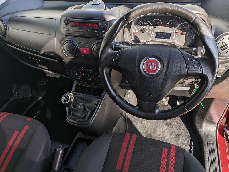 Fiat Fiorino 16V Multijet Combi Adventure - U15310