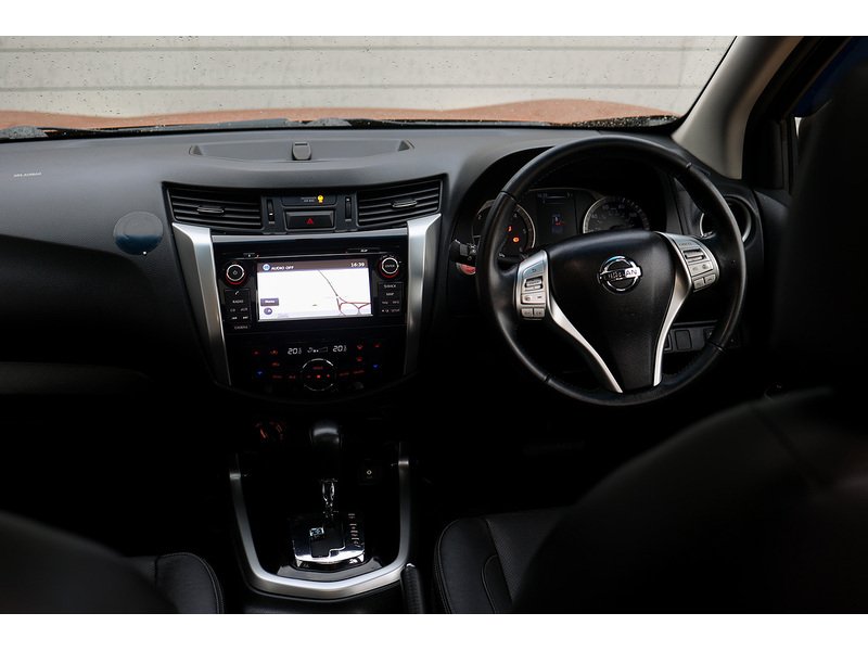 Nissan Navara dCi Tekna - U15327