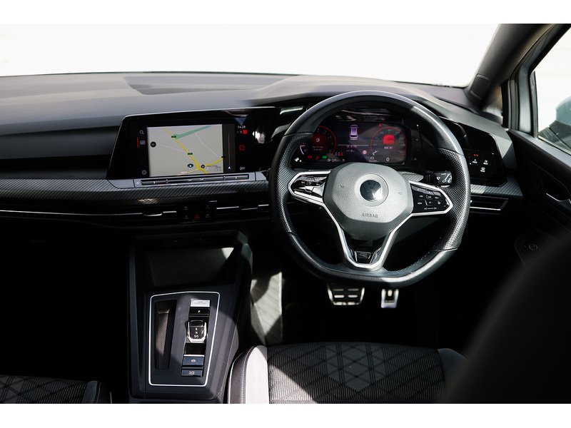 Volkswagen Golf eTSI MHEV R-Line - U15340