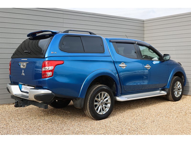 Mitsubishi L200 DI-D DC Barbarian - U15346