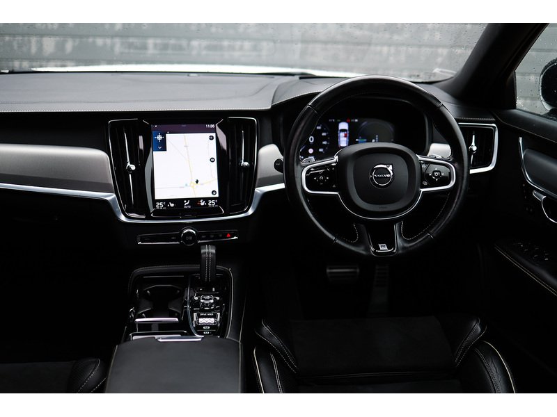 Volvo V90 h T8 Twin Engine R-Design Plus - U15383