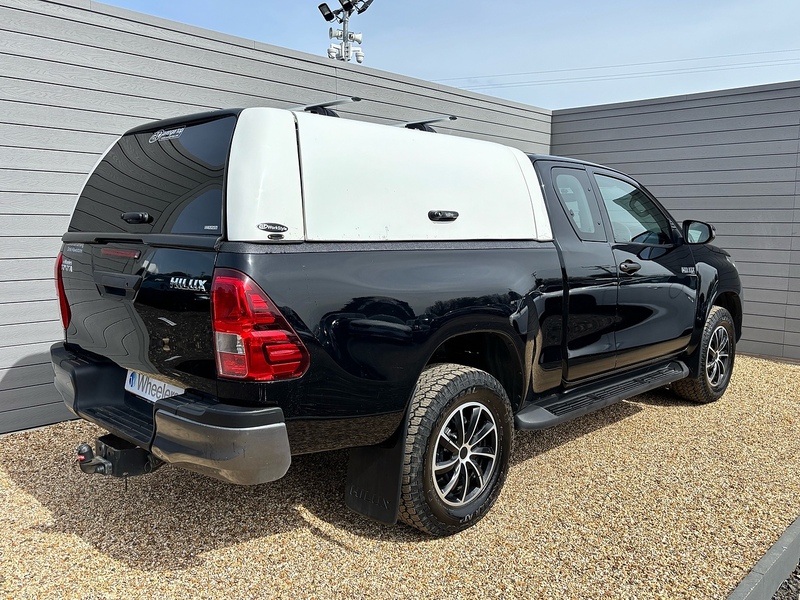 Toyota Hilux D-4D Active - U15417