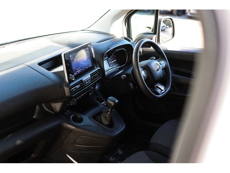 Toyota PROACE CITY BlueHDi Icon - U15444