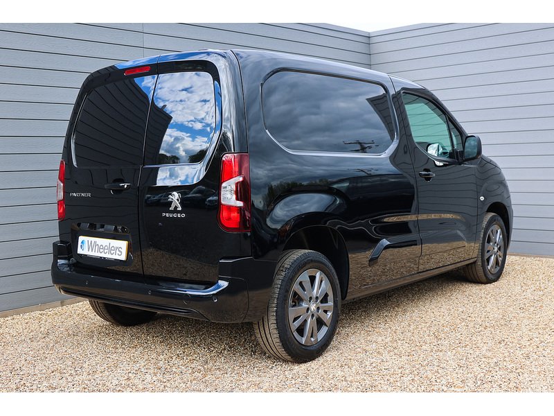 Peugeot Partner BlueHDi 1000 Asphalt Premium + - U15514
