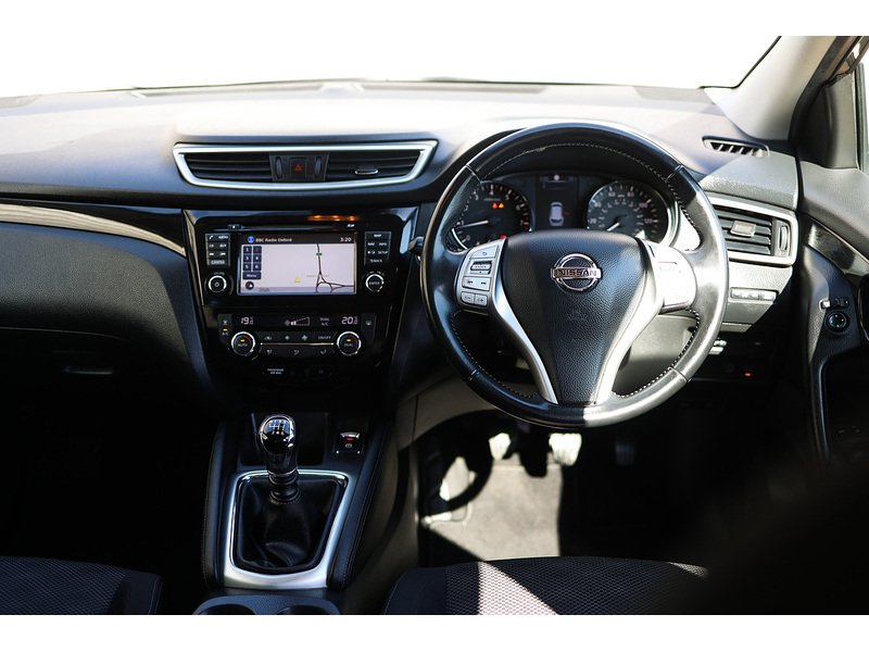 Nissan Qashqai DIG-T N-Connecta - U15550