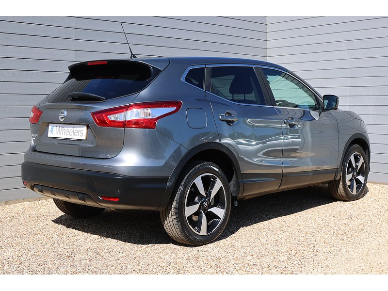 Nissan Qashqai DIG-T N-Connecta - U15550