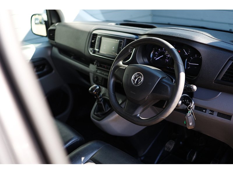 Vauxhall Vivaro Turbo D 2700 Sportive - U15553