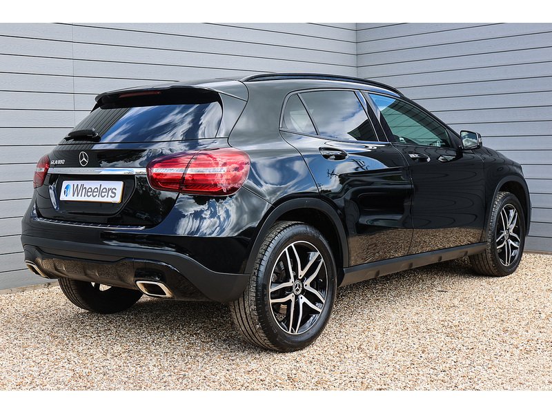 Mercedes-Benz GLA GLA180 Urban Edition - U15600