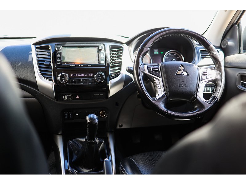 Mitsubishi L200 DI-D DC Warrior - U15601