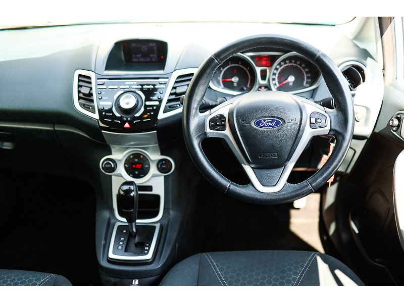 Ford Fiesta Titanium - U15687