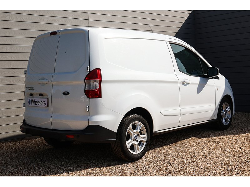 Ford Transit Courier EcoBoost Limited - U15703