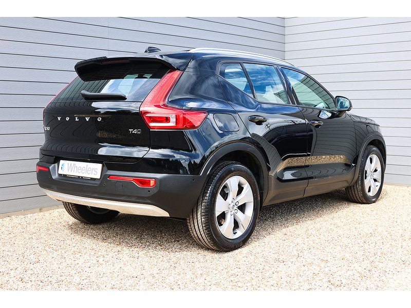 Volvo XC40 T4 Momentum Pro - U15763
