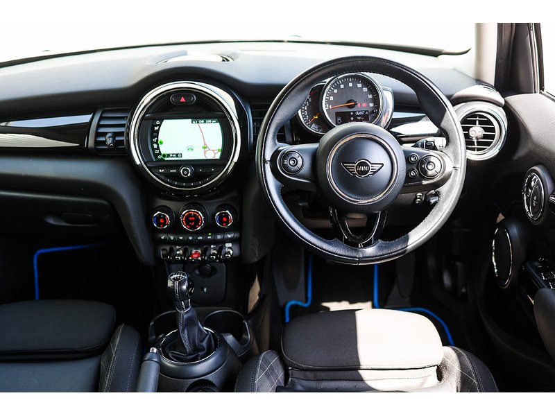 MINI Hatch Cooper - U15776