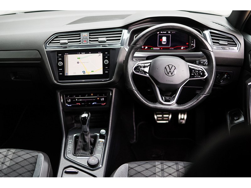 Volkswagen Tiguan Allspace TSI R-Line - U15782