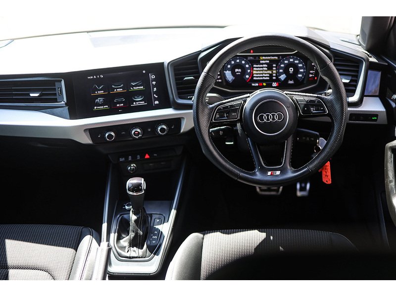 Audi A1 TFSI S line - U15807