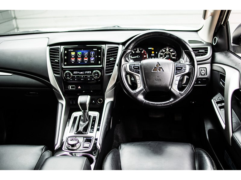 Mitsubishi Shogun Sport D 4 - U15850