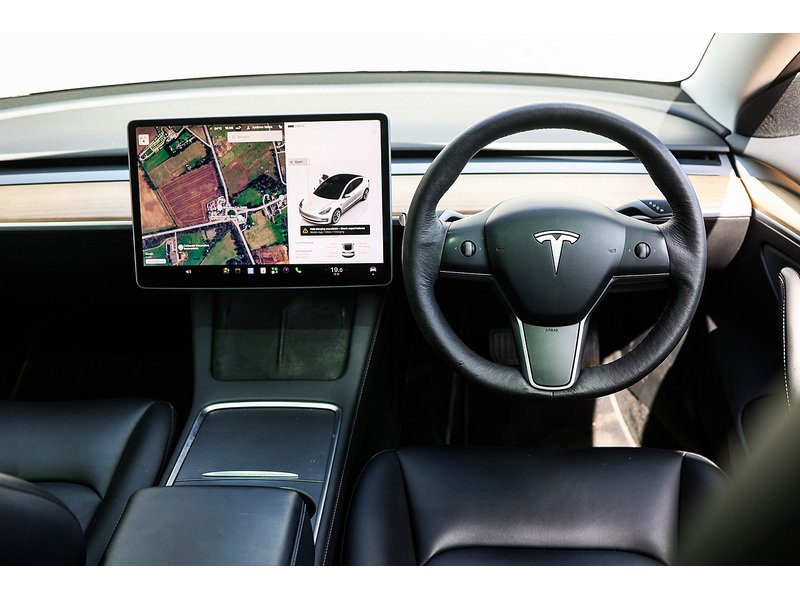 Tesla Model 3  - U15854