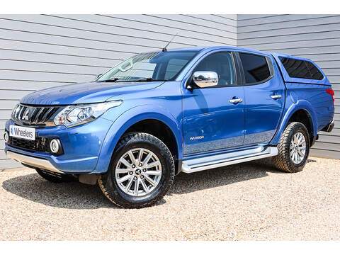2.4 DI-D DC Warrior Pickup Double Cab 4dr Diesel Auto 4WD Euro 6 (178 ps)