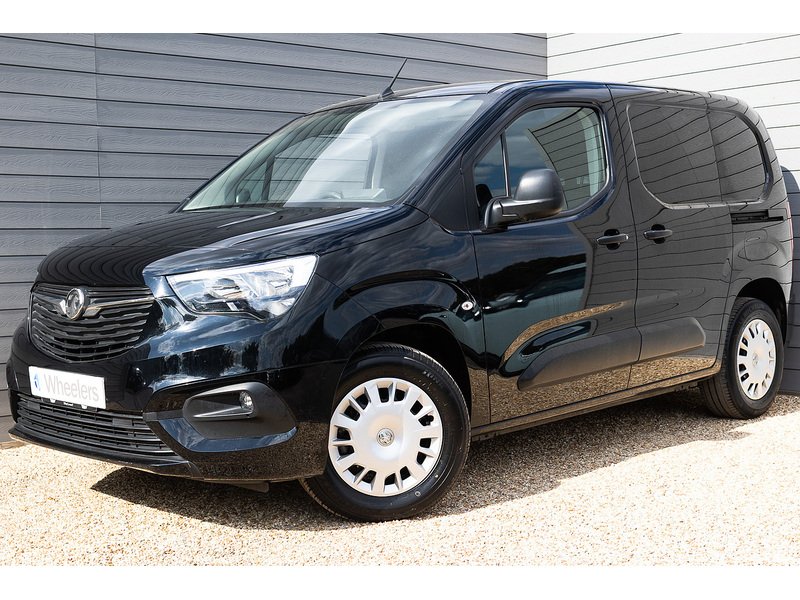 2021 VAUXHALL COMBO ELECTRIC 2300 SPORTIVE ELECTRIC, SPORTIVE 2021 24,680 MLS 0.0 AUTOMATIC ELECTRIC 9,990... photo