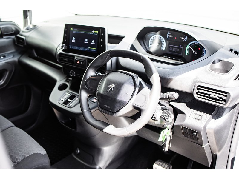 Peugeot e-Partner 800 Professional Premium + - U15908