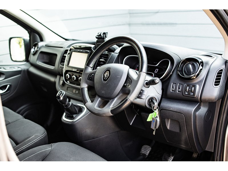 Renault Trafic dCi ENERGY 30 Sport - U15934