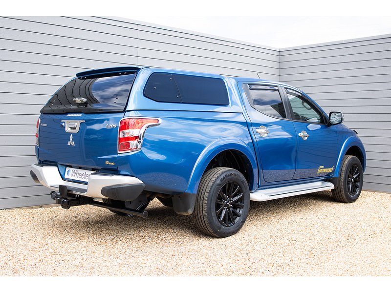 Mitsubishi L200 DI-D DC Barbarian - U15943