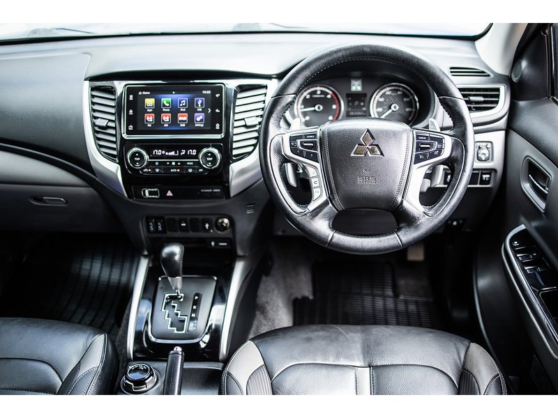 Mitsubishi L200 DI-D DC Barbarian - U15943