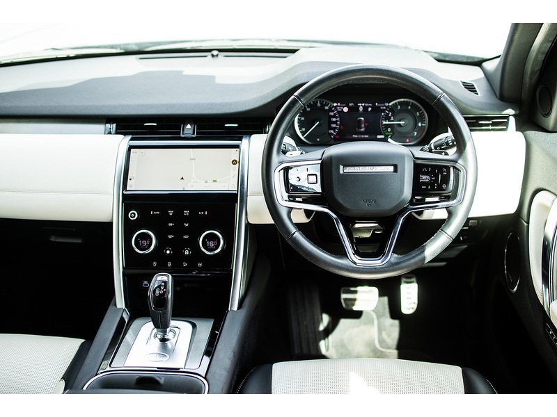 Land Rover Discovery Sport P300e R-Dynamic SE - U15960