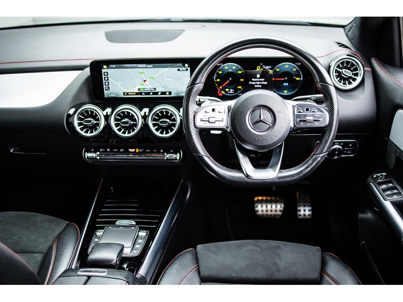 Mercedes-Benz EQA EQA 350 AMG Line - U15969