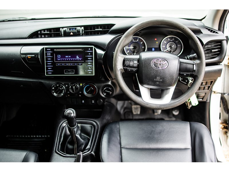 Toyota Hilux D-4D Active - U15982