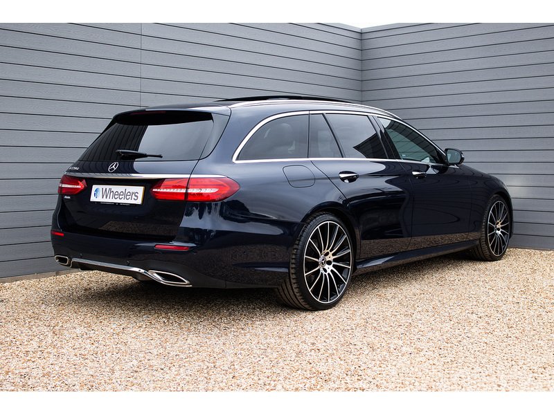Mercedes-Benz E Class E220d AMG Line - U15990