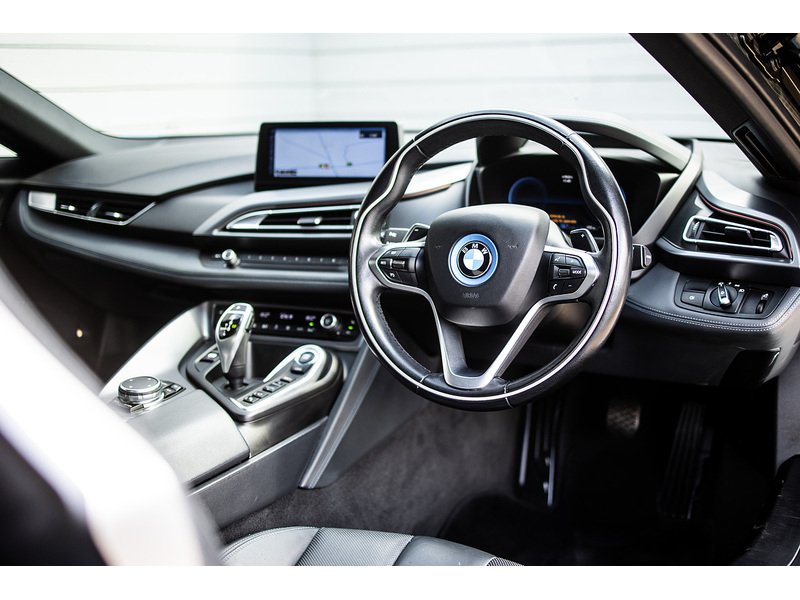 BMW i8  - U16005