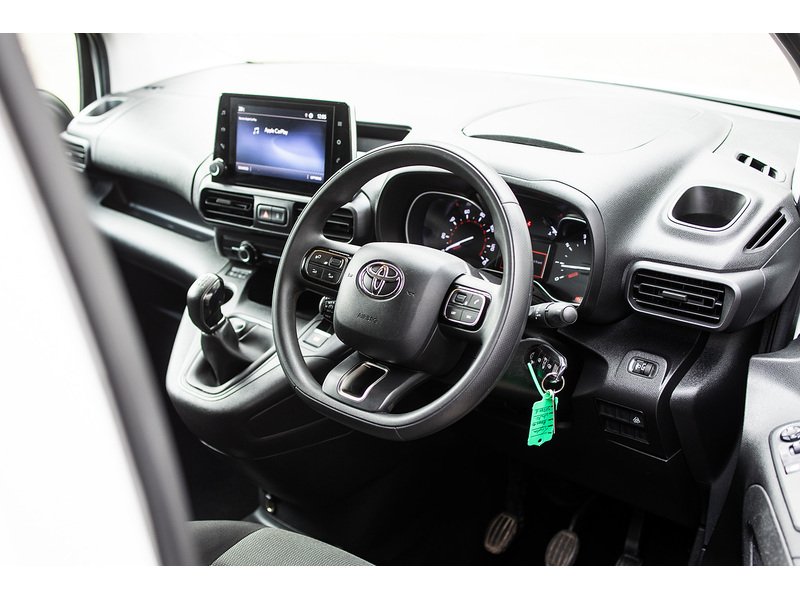 Toyota PROACE CITY BlueHDi Icon - U16007