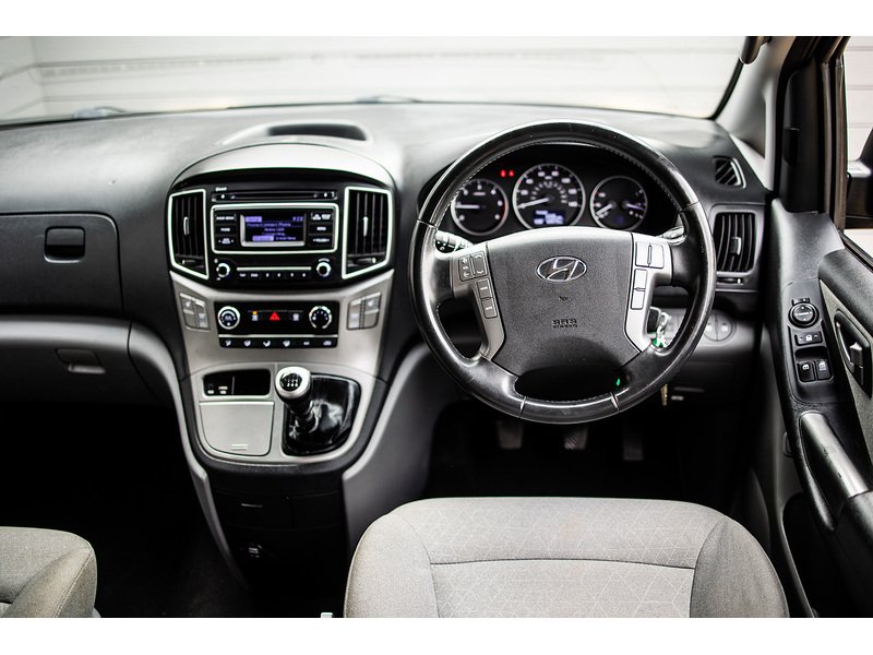 Hyundai i800 CRDi SE - U16034