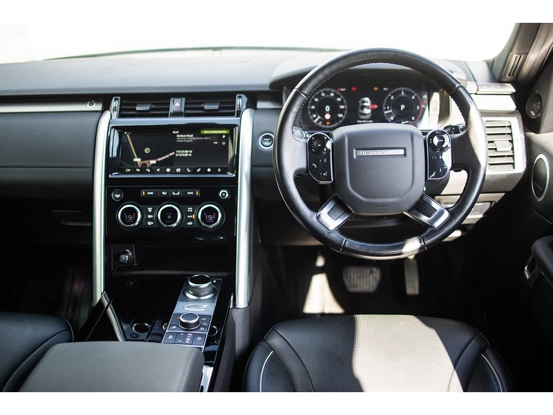 Land Rover Discovery SD V6 HSE - U16051