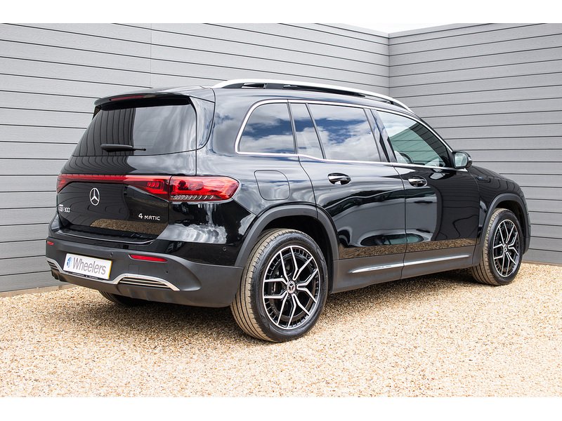 Mercedes-Benz EQB EQB 300 AMG Line - U16100