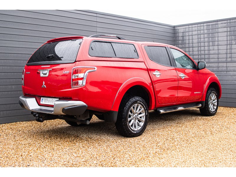 Mitsubishi L200 DI-D DC Barbarian - U16126