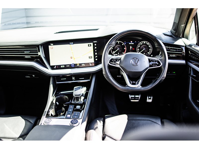 Volkswagen Touareg TDI V6 Black Edition - U16144