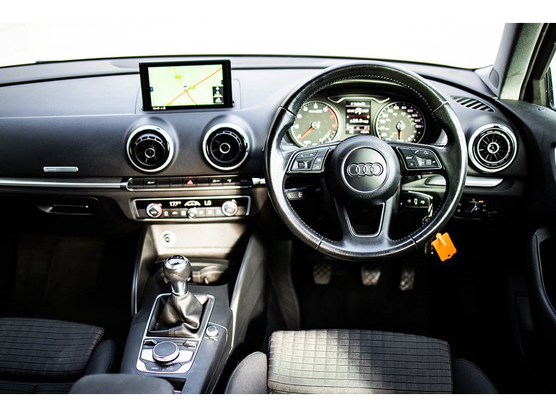 Audi A3 TFSI Sport - U16171