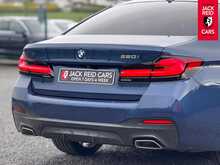 BMW 5 Series 520i MHT M Sport 2.0 520i MHT M Sport Saloon 4dr Petrol Hybrid Steptronic Euro 6 (s/s) (184 ps) 
