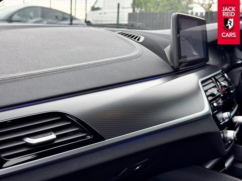 2.0 520i MHT M Sport Saloon 4dr Petrol Hybrid Steptronic Euro 6 (s/s) (184 ps)