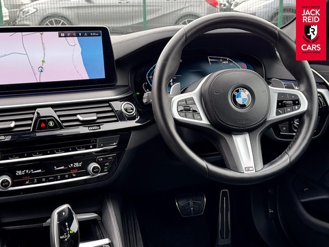 2.0 520i MHT M Sport Saloon 4dr Petrol Hybrid Steptronic Euro 6 (s/s) (184 ps)