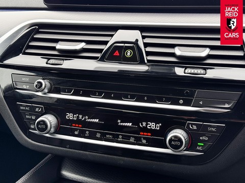 2.0 520i MHT M Sport Saloon 4dr Petrol Hybrid Steptronic Euro 6 (s/s) (184 ps)