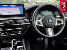 BMW 5 Series 520d MHT M Sport 2.0 520d MHT M Sport Saloon 4dr Diesel Hybrid Steptronic Euro 6 (s/s) (190 ps) 