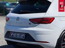 SEAT Leon TDI FR Technology 2.0 TDI FR Technology Hatchback 5dr Diesel Manual Euro 6 (s/s) (184 ps) 