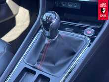 SEAT Leon TDI FR Technology 2.0 TDI FR Technology Hatchback 5dr Diesel Manual Euro 6 (s/s) (184 ps) 