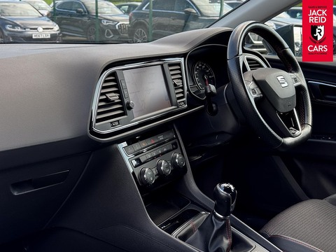 1.5 TSI EVO FR Hatchback 5dr Petrol Manual Euro 6 (s/s) (130 ps)