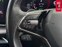 Skoda Octavia TDI vRS 2.0 TDI vRS Estate 5dr Diesel DSG Euro 6 (s/s) (200 ps) 