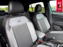 Volkswagen T-Cross TSI EVO R-Line 1.5 TSI EVO R-Line SUV 5dr Petrol DSG Euro 6 (s/s) (150 ps) 
