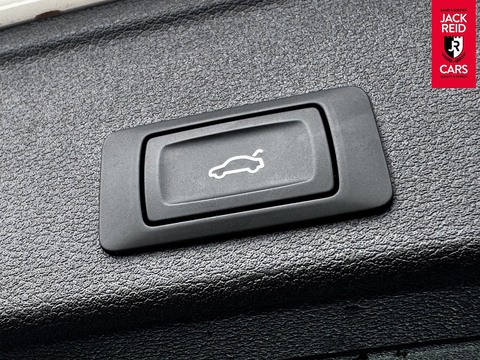 2.0 TDI 35 Technik Estate 5dr Diesel S Tronic Euro 6 (s/s) (163 ps)